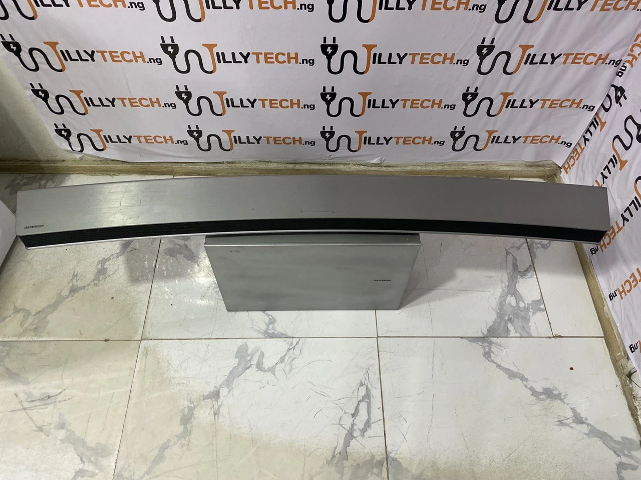 Samsung HiFi  6.1ch Curve 450W Input & 450W output Activate Sub Woofer