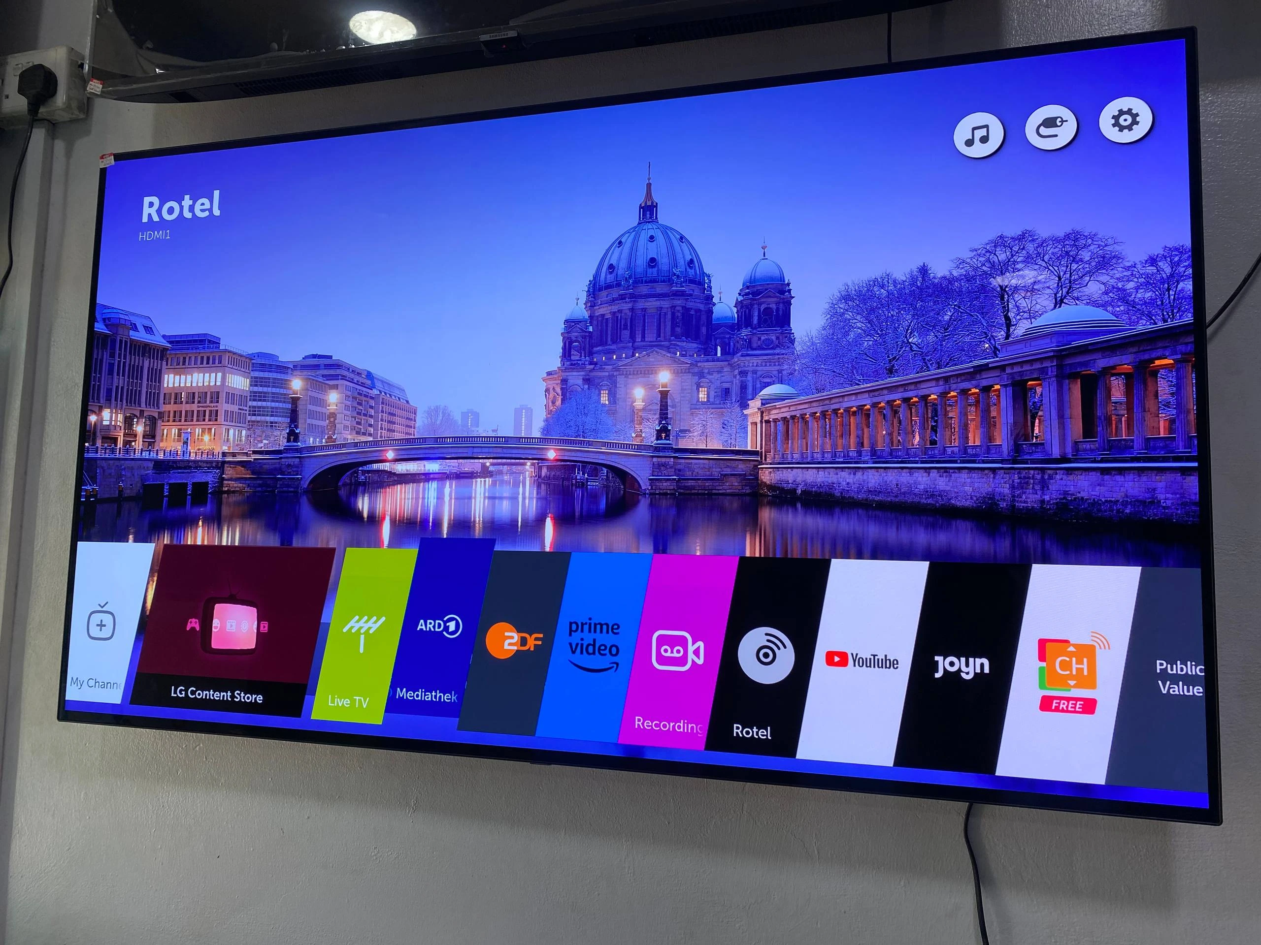 LG   55''  Smart  web OS  OLED 4K HDR (CX) 2020 TV